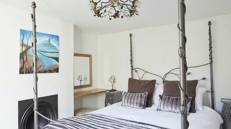 Downstairs four-poster bedroom