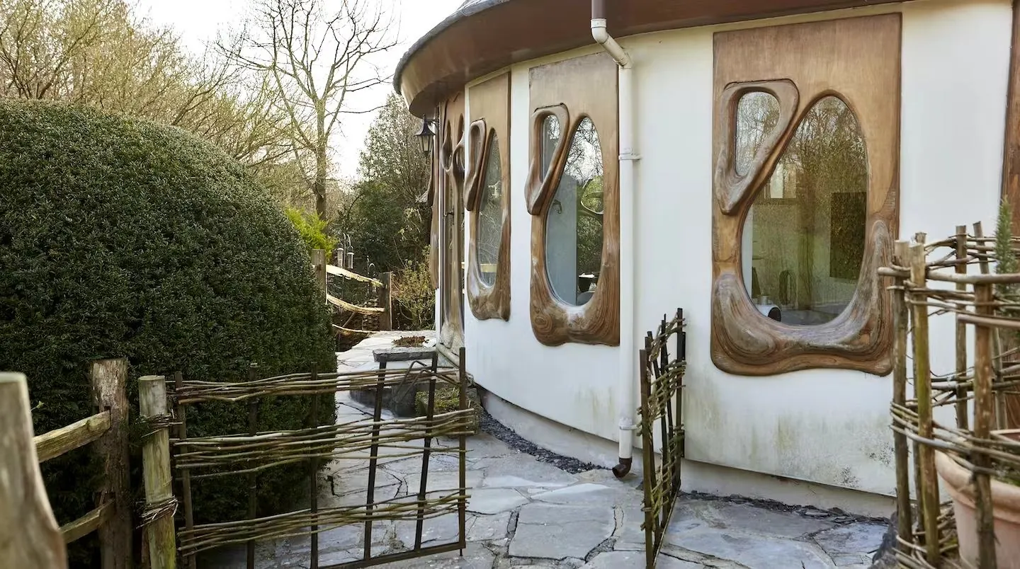 Exterior of the entertainment pod